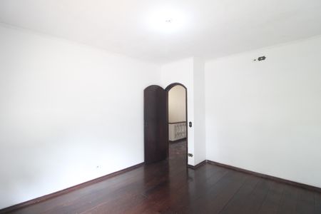 Casa para alugar com 160m², 3 quartos e 6 vagasQuarto 1