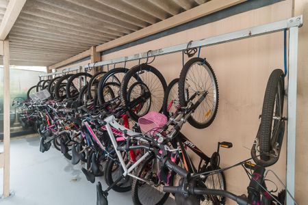 Apartamento para alugar com 70m², 3 quartos e 2 vagas Apartamento para alugar com 70m², 3 quartos e 2 vagasBicicletário