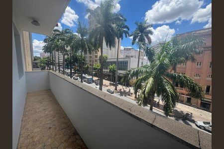 Apartamento à venda com 76m², 3 quartos e sem vagaVaranda do primeiro quarto