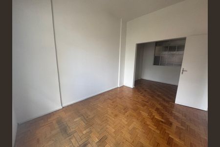 Apartamento à venda com 76m², 3 quartos e sem vagaPrimeiro e segundo quartos