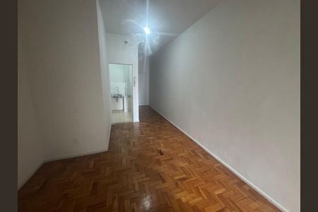 Apartamento à venda com 76m², 3 quartos e sem vagaSala