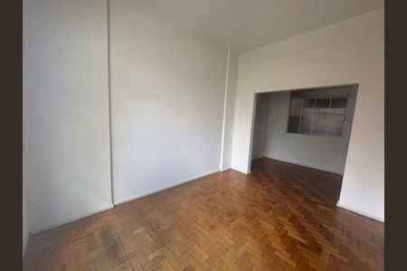 Apartamento à venda com 76m², 3 quartos e sem vagaPrimeiro e segundo quartos