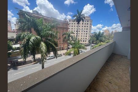 Apartamento à venda com 76m², 3 quartos e sem vagaVaranda do primeiro quarto