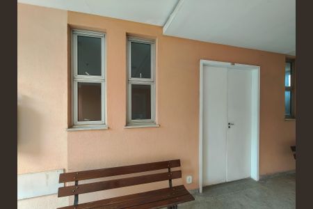 Apartamento para alugar com 98m², 2 quartos e 1 vagaÁrea comum - Salão de festas