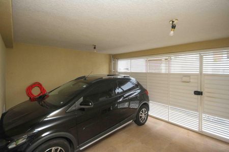 Casa à venda com 150m², 4 quartos e 1 vaga