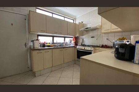 Casa à venda com 4 quartos, 357m² em Aclimação, São Paulo