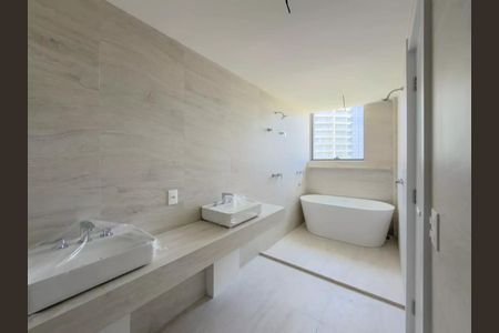 Apartamento à venda com 4 quartos, 268m² em Barra da Tijuca, Rio de Janeiro