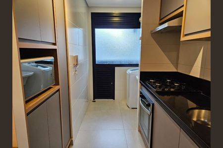 Apartamento à venda com 1 quarto, 51m² em Cambuí, Campinas