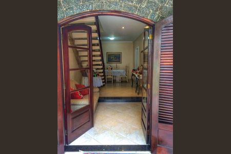 Casa à venda com 4 quartos, 311m² em Barra da Tijuca, Rio de Janeiro