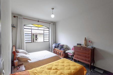 Casa à venda com 245m², 3 quartos e 3 vagas Casa à venda com 245m², 3 quartos e 3 vagasQuarto 1