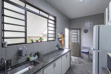 Casa à venda com 245m², 3 quartos e 3 vagas Casa à venda com 245m², 3 quartos e 3 vagasCozinha