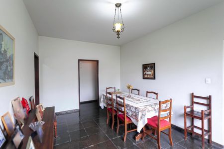 Casa à venda com 245m², 3 quartos e 3 vagas Casa à venda com 245m², 3 quartos e 3 vagasSala 2