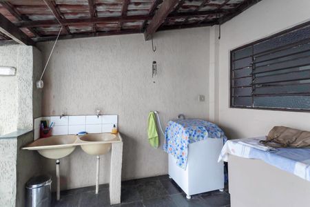 Casa à venda com 245m², 3 quartos e 3 vagas Casa à venda com 245m², 3 quartos e 3 vagasÁrea de serviço