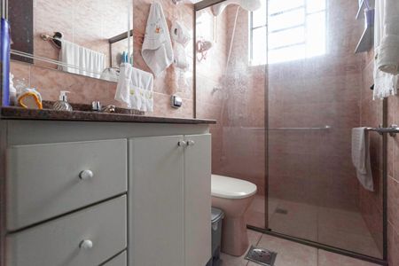 Casa à venda com 245m², 3 quartos e 3 vagas Casa à venda com 245m², 3 quartos e 3 vagasBanheiro da suíte