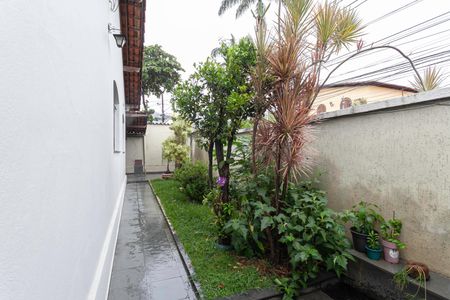 Casa à venda com 245m², 3 quartos e 3 vagas Casa à venda com 245m², 3 quartos e 3 vagasJardim