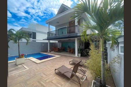 Casa à venda com 356m², 4 quartos e 2 vagas