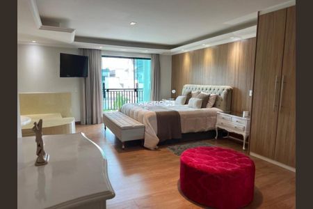 Casa à venda com 4 quartos, 356m² em Recreio dos Bandeirantes, Rio de Janeiro