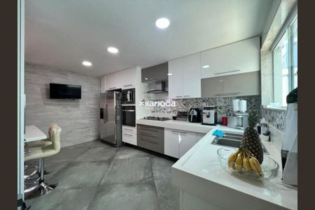 Casa à venda com 356m², 4 quartos e 2 vagas