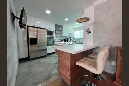 Casa à venda com 356m², 4 quartos e 2 vagas