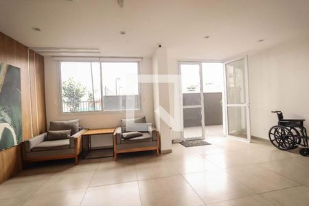 Apartamento para alugar com 41m², 2 quartos e 1 vagaHall social