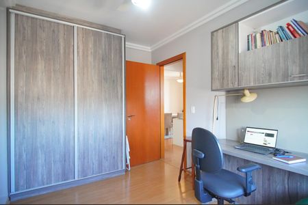 Apartamento à venda com 78m², 2 quartos e 1 vagaQuarto 