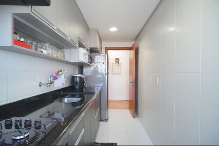 Apartamento à venda com 78m², 2 quartos e 1 vagaCozinha