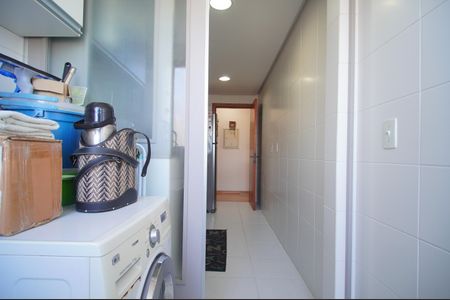 Apartamento à venda com 78m², 2 quartos e 1 vagaÁrea de Serviço