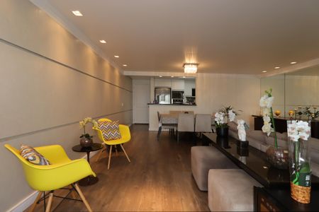 Apartamento à venda com 115m², 3 quartos e 2 vagasSala