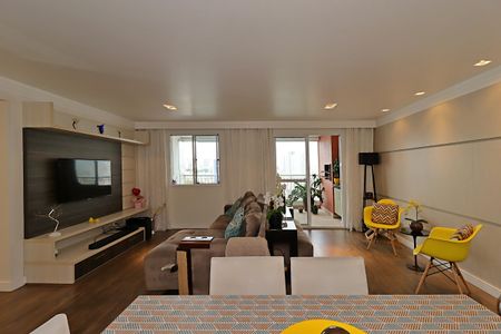 Apartamento à venda com 115m², 3 quartos e 2 vagasSala