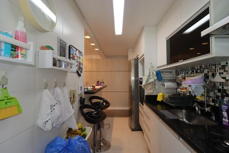 Apartamento à venda com 115m², 3 quartos e 2 vagasCozinha