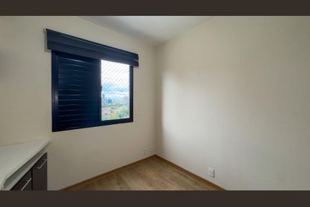 Apartamento à venda com 102m², 4 quartos e 2 vagasQuarto 2