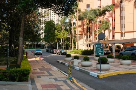 Apartamento à venda com 102m², 4 quartos e 2 vagasÁrea comum