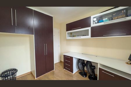 Apartamento à venda com 102m², 4 quartos e 2 vagasQuarto 2