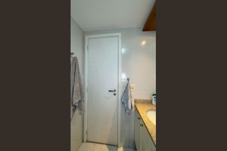 Apartamento à venda com 102m², 4 quartos e 2 vagasBanheiro