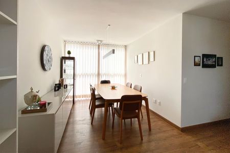 Apartamento à venda com 183m², 3 quartos e 3 vagas