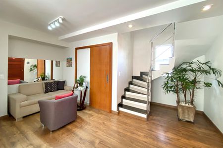 Apartamento à venda com 3 quartos, 183m² em Sagrada Família, Belo Horizonte