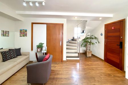 Apartamento à venda com 3 quartos, 183m² em Sagrada Família, Belo Horizonte