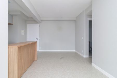 Apartamento para alugar com 71m², 2 quartos e 1 vaga Apartamento para alugar com 71m², 2 quartos e 1 vagaSala