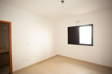 Casa à venda com 193m², 3 quartos e 3 vagas Casa à venda com 193m², 3 quartos e 3 vagasVARANDA DO QUARTO SUÍTE- 1