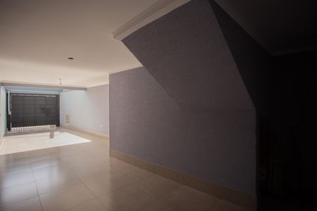 Casa à venda com 193m², 3 quartos e 3 vagas Casa à venda com 193m², 3 quartos e 3 vagasGARAGEM