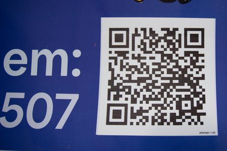 Casa à venda com 193m², 3 quartos e 3 vagas Casa à venda com 193m², 3 quartos e 3 vagasPLAQUINHA