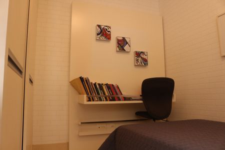 Apartamento à venda com 81m², 2 quartos e 1 vagaQuarto 2