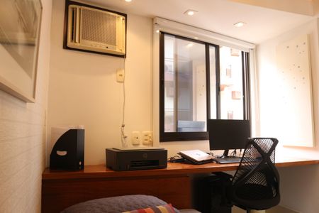 Apartamento à venda com 81m², 2 quartos e 1 vagaQuarto 2