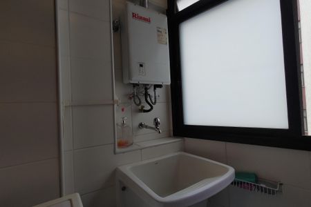 Apartamento à venda com 81m², 2 quartos e 1 vagaÁrea de Serviço