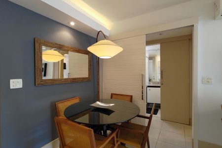 Apartamento à venda com 81m², 2 quartos e 1 vagaSala