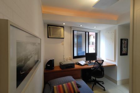 Apartamento à venda com 81m², 2 quartos e 1 vagaQuarto 2