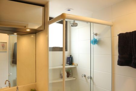 Apartamento à venda com 81m², 2 quartos e 1 vagaBanheiro da Suíte