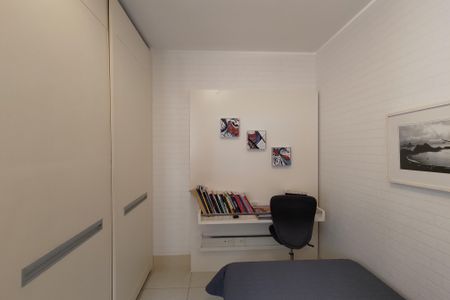 Apartamento à venda com 81m², 2 quartos e 1 vagaQuarto 2