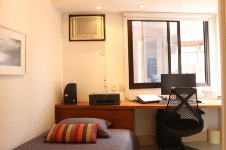 Apartamento à venda com 81m², 2 quartos e 1 vagaQuarto 2