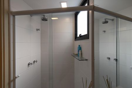 Apartamento à venda com 81m², 2 quartos e 1 vagaBanheiro Social